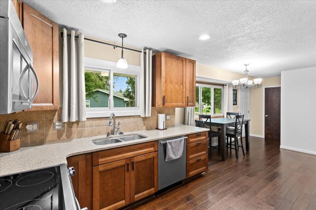7358 Symphony Street NE, Fridley, MN 55432