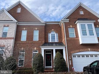 3876 BILLBERRY DR, Fairfax, VA 22033