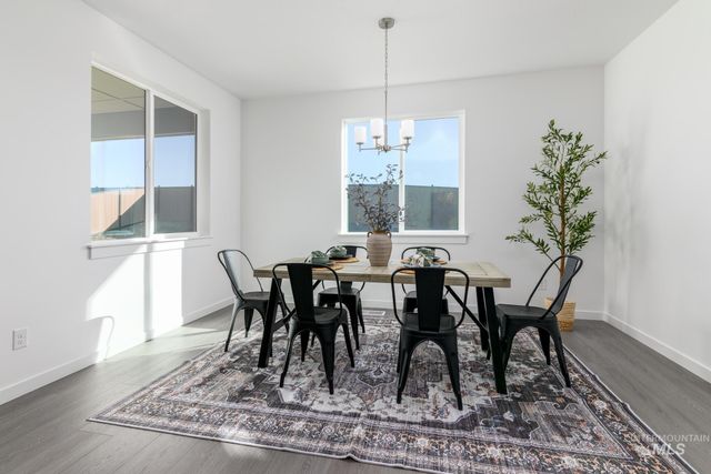 2060 N Honalee Ave, Eagle, ID 83616