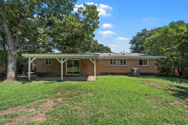 924 N 57th Street, Waco, TX 76710