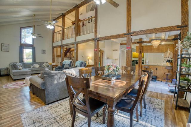 17 Vaughns Chapel Road, Calvert City, KY 42029