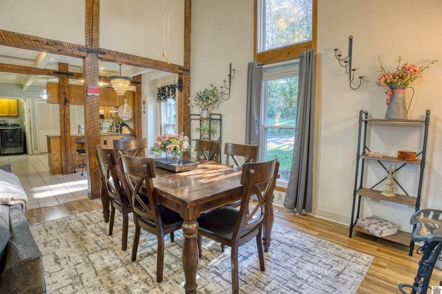 17 Vaughns Chapel Road, Calvert City, KY 42029