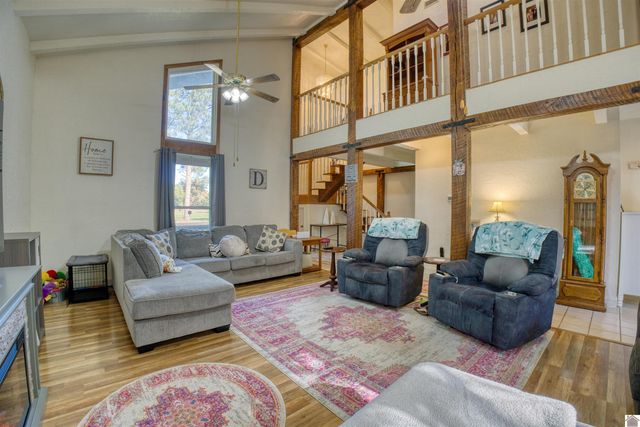 17 Vaughns Chapel Road, Calvert City, KY 42029