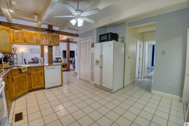 17 Vaughns Chapel Road, Calvert City, KY 42029