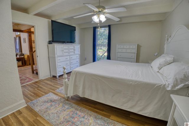 17 Vaughns Chapel Road, Calvert City, KY 42029