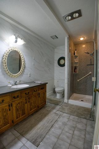 17 Vaughns Chapel Road, Calvert City, KY 42029