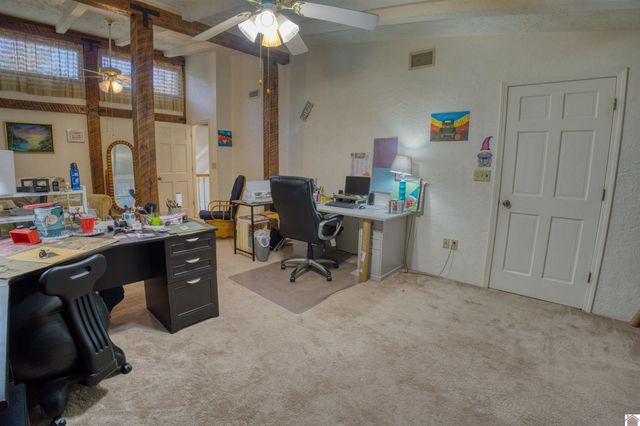 17 Vaughns Chapel Road, Calvert City, KY 42029