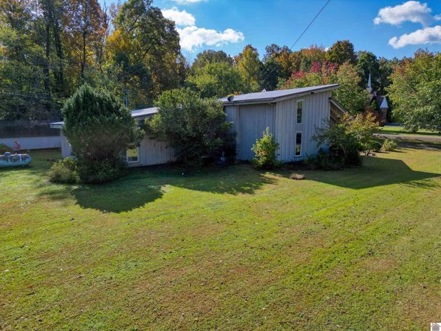 17 Vaughns Chapel Road, Calvert City, KY 42029