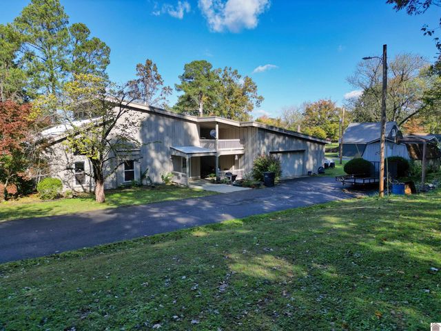 17 Vaughns Chapel Road, Calvert City, KY 42029