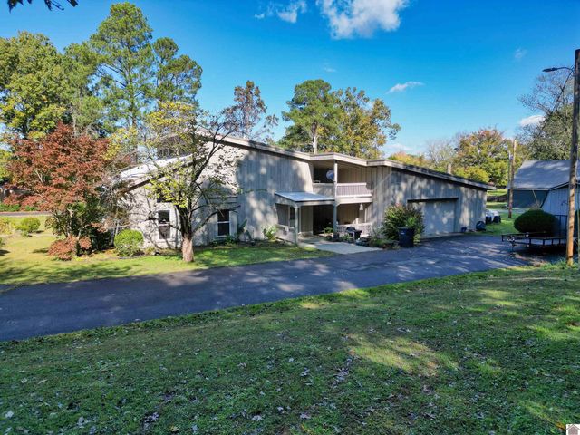 17 Vaughns Chapel Road, Calvert City, KY 42029