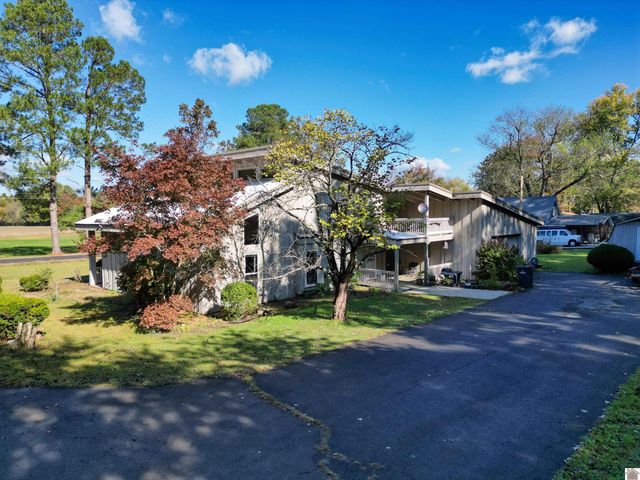 17 Vaughns Chapel Road, Calvert City, KY 42029