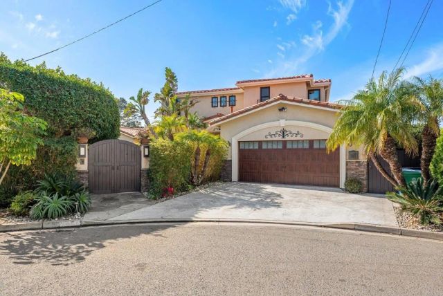 6404 Avenida Wilfredo, La Jolla, CA 92037