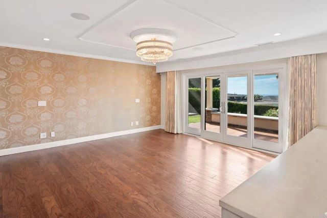 6404 Avenida Wilfredo, La Jolla, CA 92037