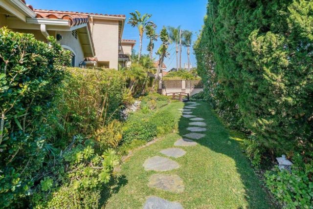 6404 Avenida Wilfredo, La Jolla, CA 92037