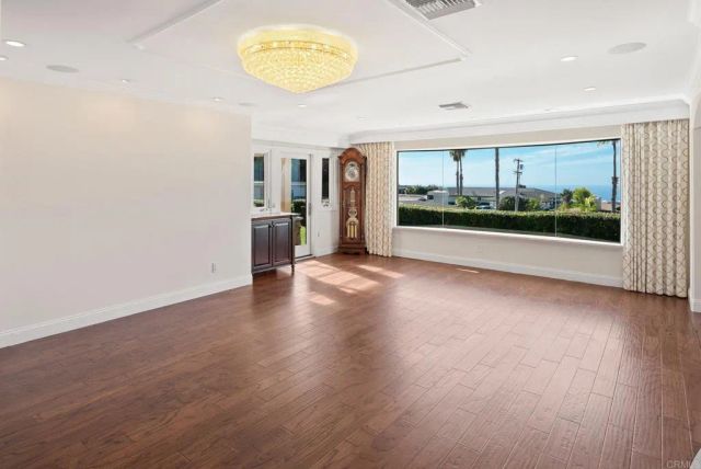 6404 Avenida Wilfredo, La Jolla, CA 92037