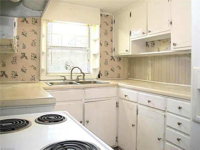 1650 Kersey Valley Road, Archdale, NC 27263