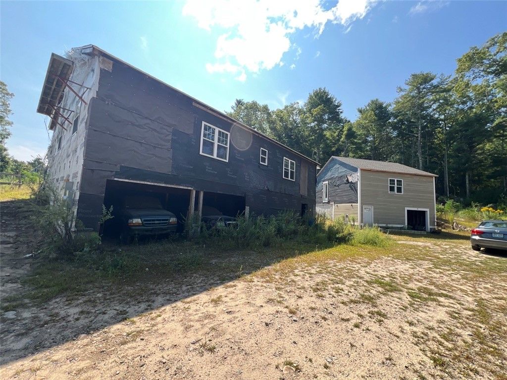 286 Old Coach Road, Charlestown, RI 02813