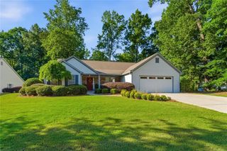 5274 Autumn Run Drive, Powder Springs, GA 30127