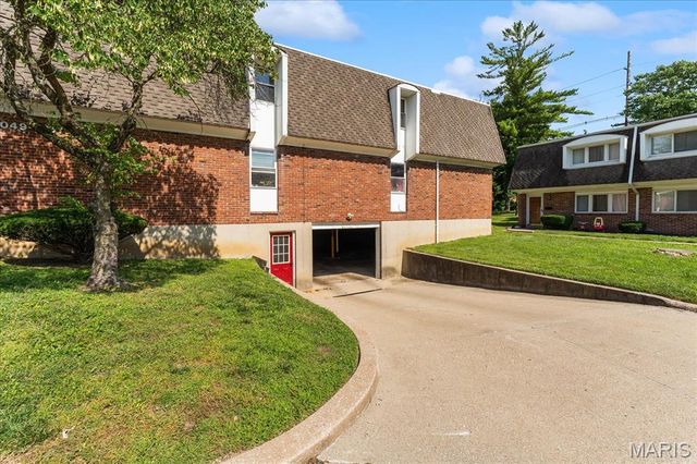 1051 Lafayette Court A, Collinsville, IL 62234