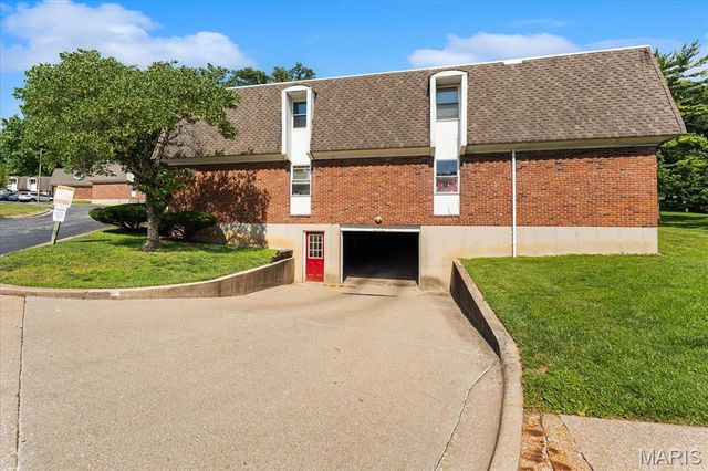 1051 Lafayette Court A, Collinsville, IL 62234