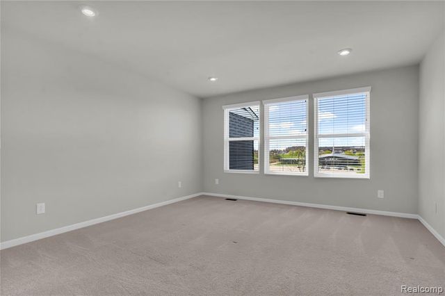 313 Strawberry Drive, Rochester, MI 48307