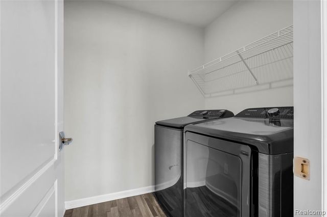 313 Strawberry Drive, Rochester, MI 48307