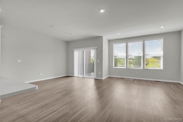 313 Strawberry Drive, Rochester, MI 48307