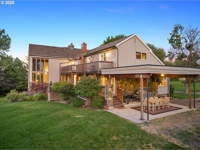 62111 LAKEVIEW Ln, La Grande, OR 97850