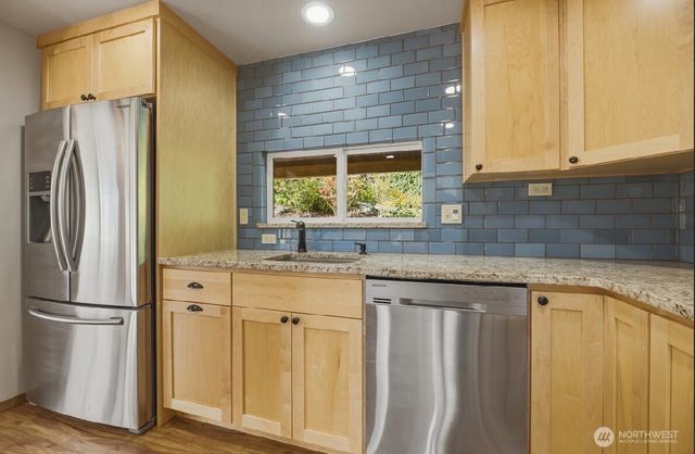 312 Antonie Avenue N, Eatonville, WA 98328