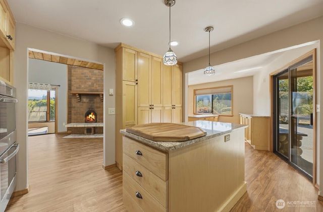 312 Antonie Avenue N, Eatonville, WA 98328