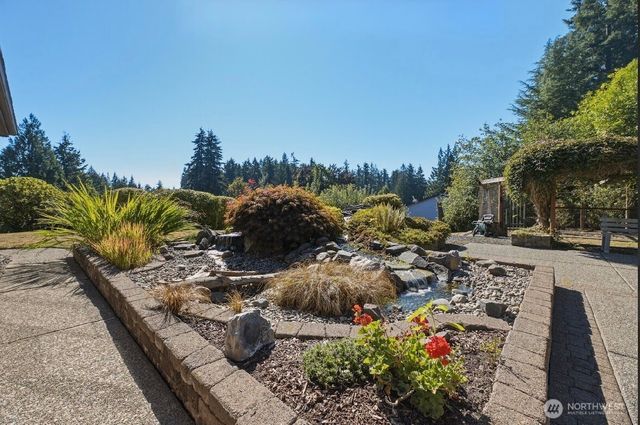 312 Antonie Avenue N, Eatonville, WA 98328