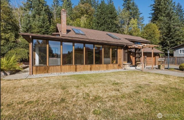 312 Antonie Avenue N, Eatonville, WA 98328