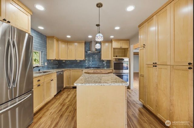 312 Antonie Avenue N, Eatonville, WA 98328