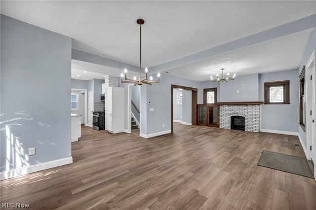 2172 West Boulevard, Cleveland, OH 44102