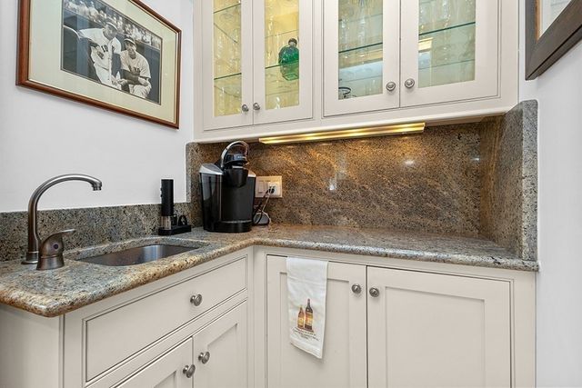 1 Stop River Rd, Norfolk, MA 02056