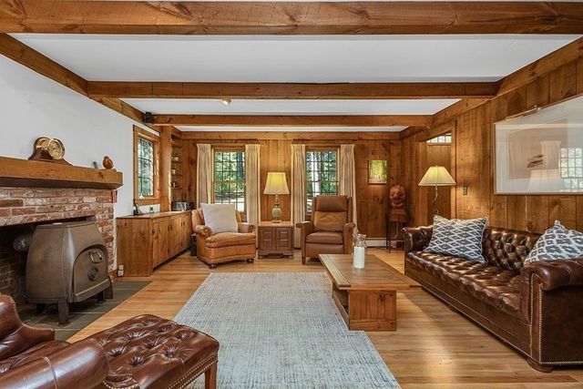 1 Stop River Rd, Norfolk, MA 02056