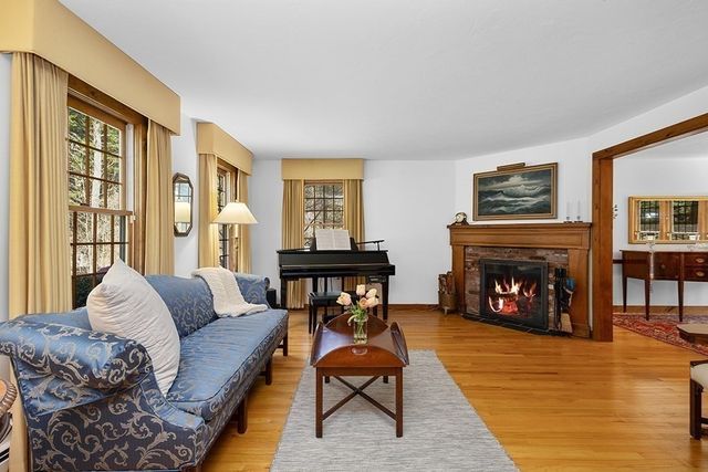 1 Stop River Rd, Norfolk, MA 02056