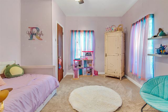 182 Douglas Street, Van Alstyne, TX 75495