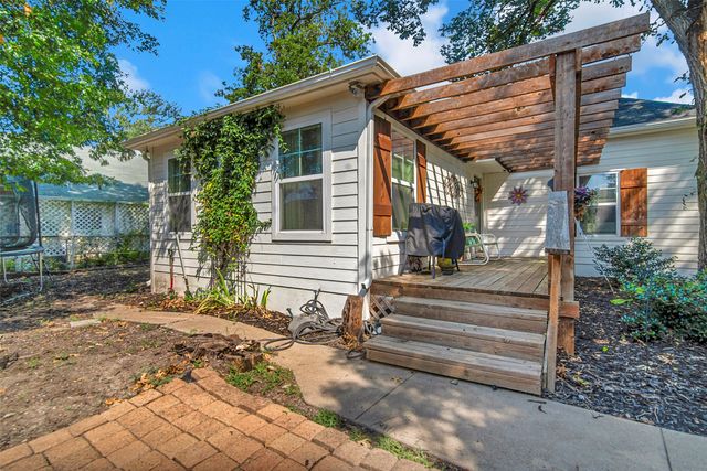 182 Douglas Street, Van Alstyne, TX 75495