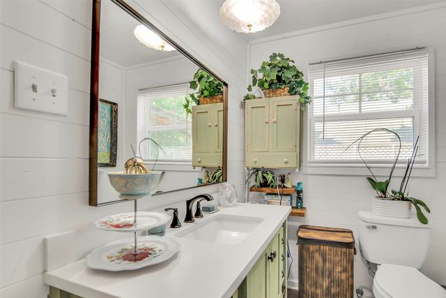 182 Douglas Street, Van Alstyne, TX 75495