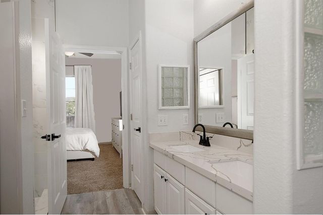 1441 East Street 212, Houston, TX 77007