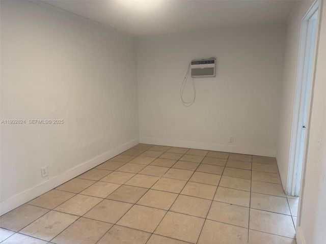 611 S 24th Ave 7, Hollywood, FL 33020