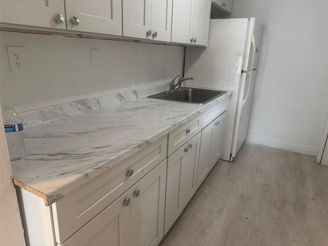 611 S 24th Ave 7, Hollywood, FL 33020