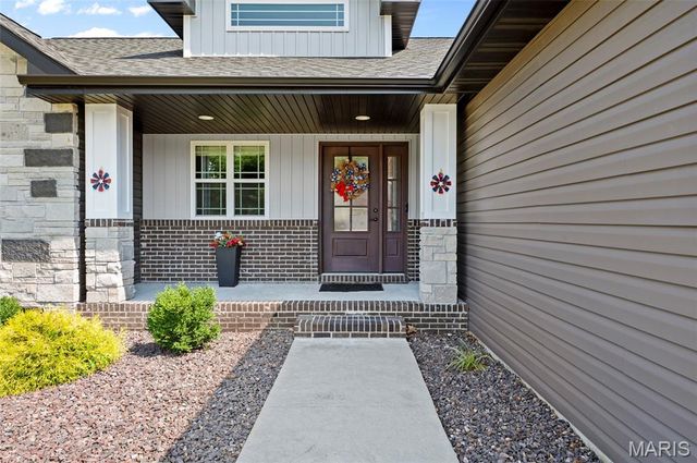 31 Ellington Drive, Troy, IL 62294
