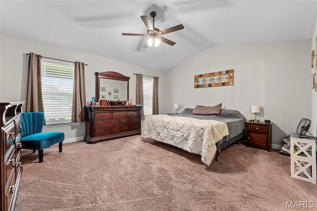 31 Ellington Drive, Troy, IL 62294