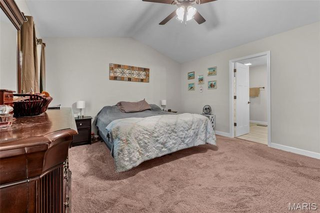 31 Ellington Drive, Troy, IL 62294