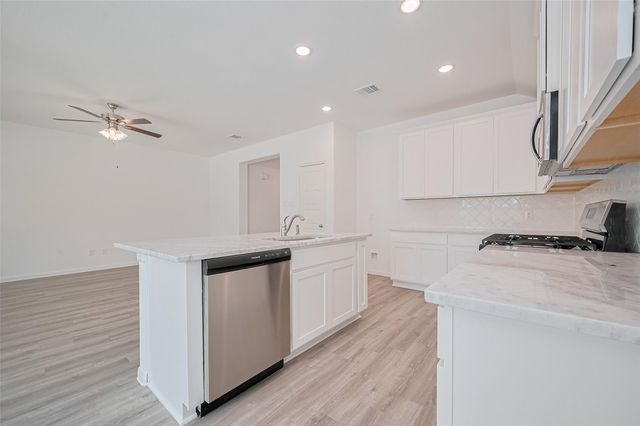 22607 Rising Rosehill Lane, Tomball, TX 77377