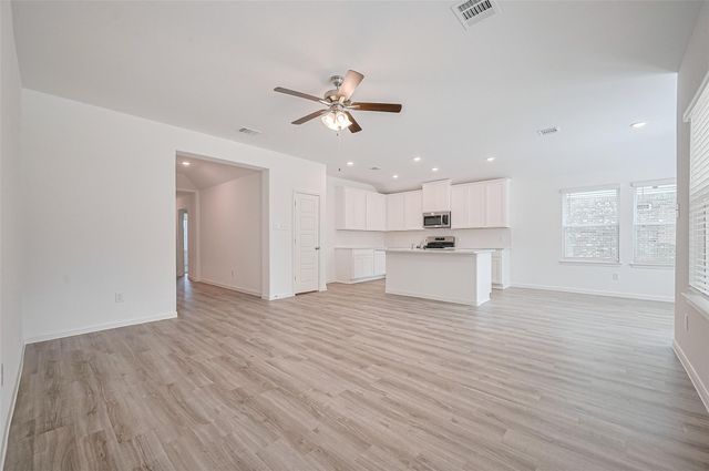 22607 Rising Rosehill Lane, Tomball, TX 77377