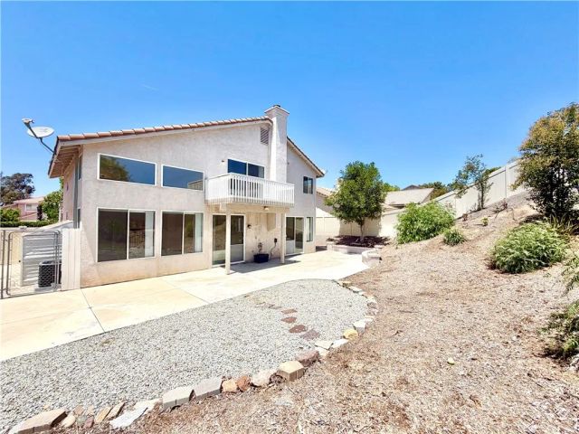 31579 Via San Carlos, Temecula, CA 92592
