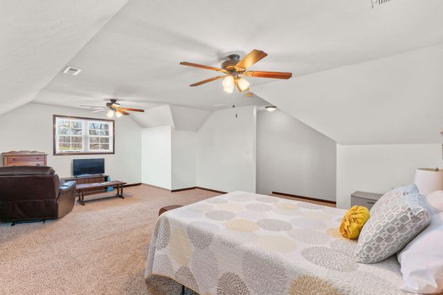 8895 W Farm Road 134, Springfield, MO 65802